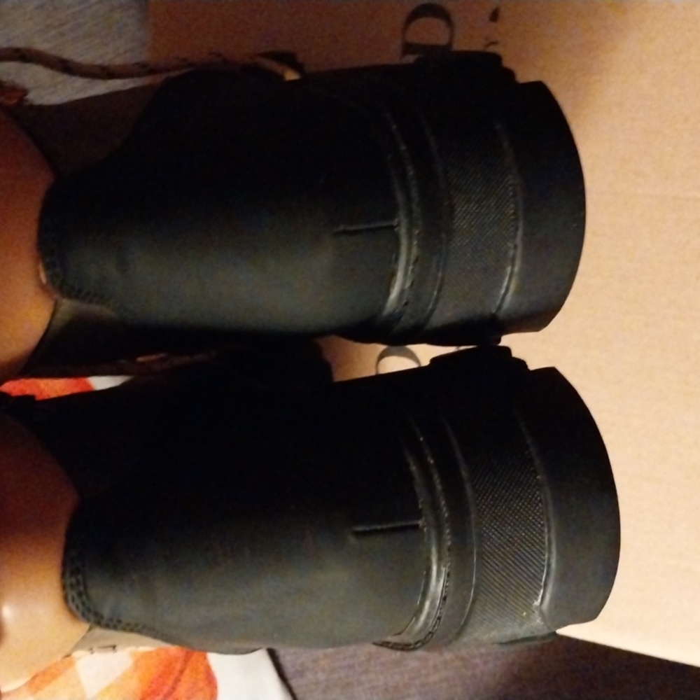 Portland Boots. New In Box. Size 10 - Picture 5 of 12